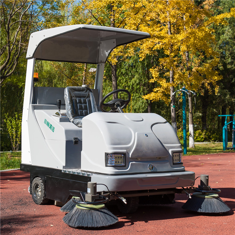 小林XLS-1750电动扫地车 小区与工厂地面清扫的环保高效解决方案